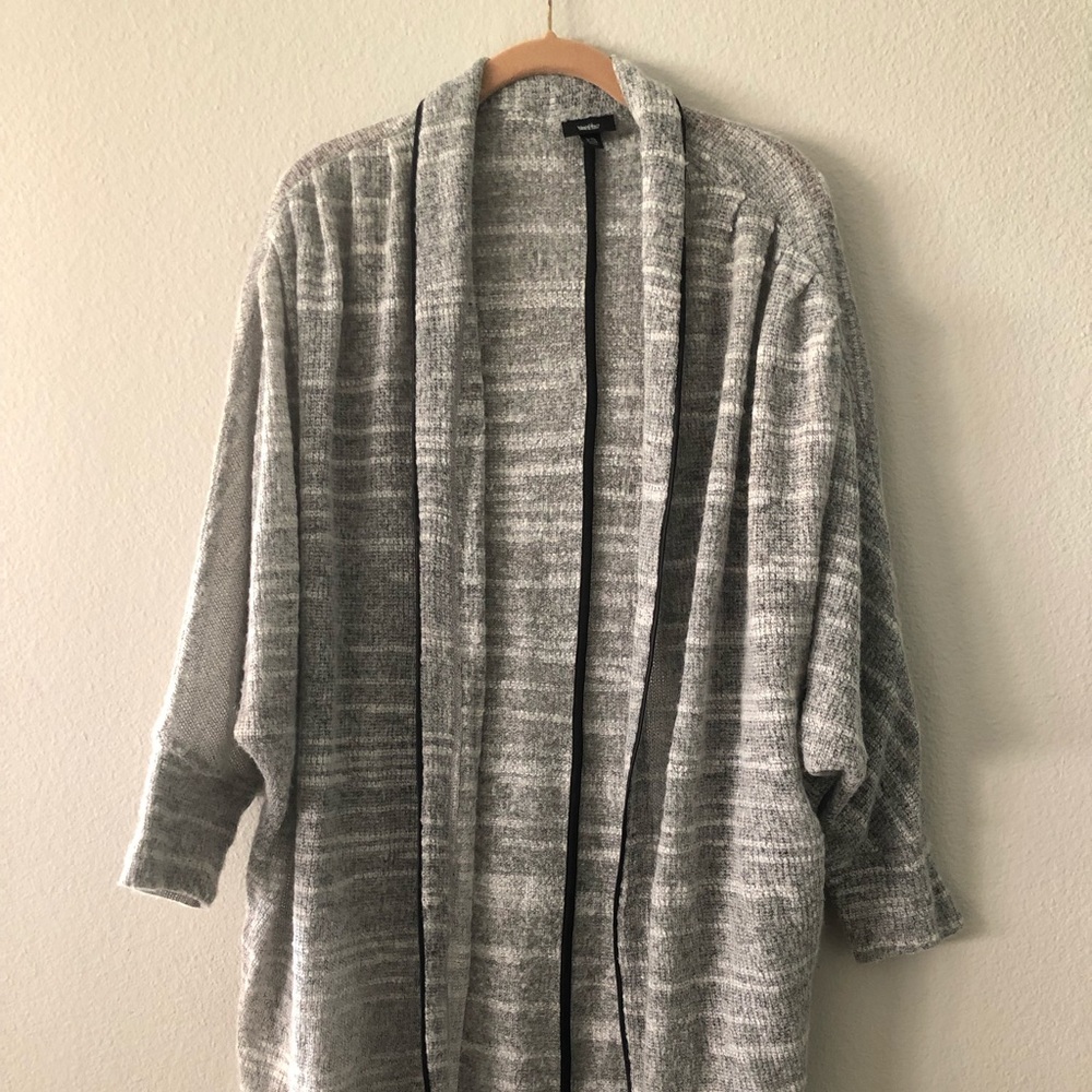 Mossimo 3/4 sleeve sweater